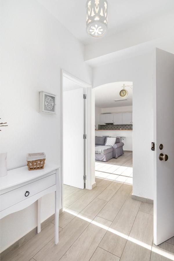 Apartamento Cor Do Mar - Sunny, Clean And Spacious Apartment With Sea View, In Alvor - Very Close Walking Distance To The Beach And Alvor Village Екстериор снимка