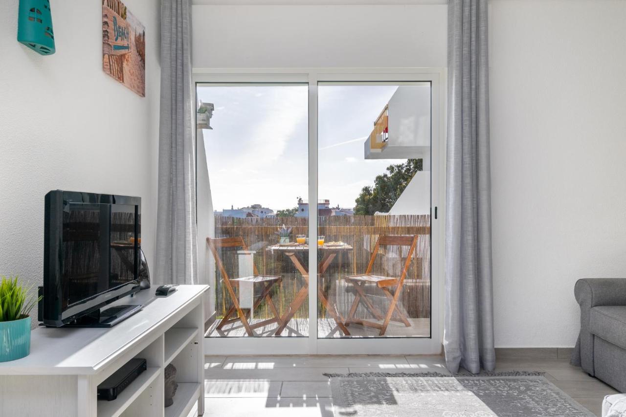 Apartamento Cor Do Mar - Sunny, Clean And Spacious Apartment With Sea View, In Alvor - Very Close Walking Distance To The Beach And Alvor Village Екстериор снимка
