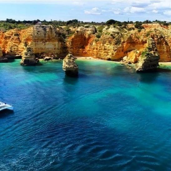 Apartamento Cor Do Mar - Sunny, Clean And Spacious Apartment With Sea View, In Alvor - Very Close Walking Distance To The Beach And Alvor Village Екстериор снимка